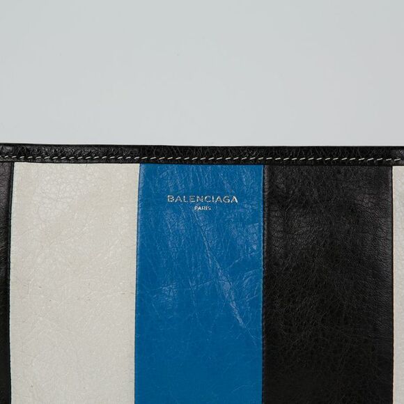 Bazaar Clutch - Picture 4 of 10